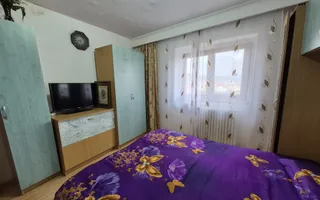 Apartament 3 camere, Decomandat, 69 mp, Zona Cetate - Poză 12
