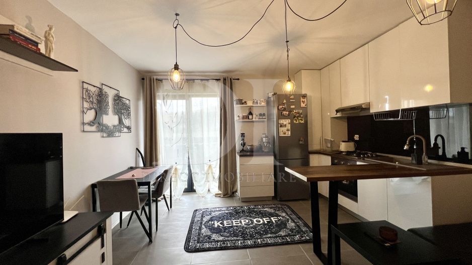 Apartament doua camere / Curte / Parcare - Poză 2