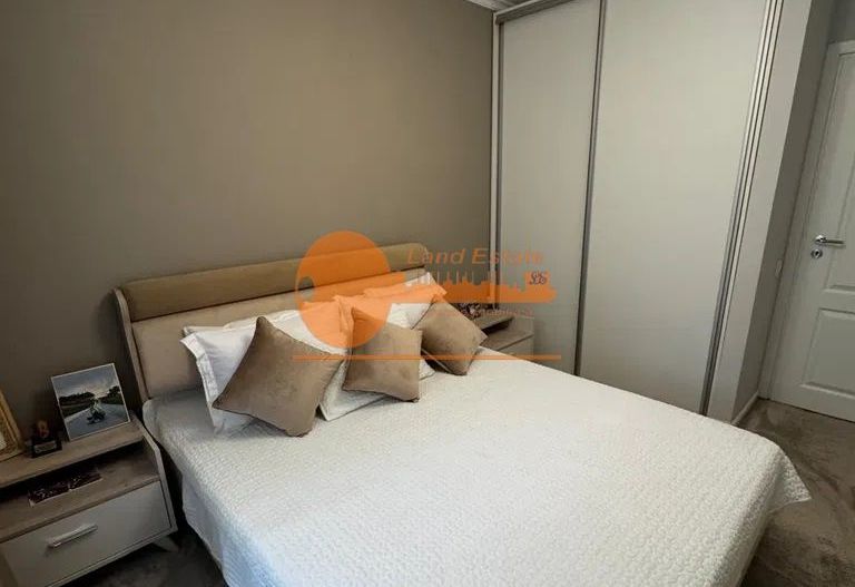 3 camere Tei bloc 2008 - 111 mp ( Loc parcare ) - Poză 6