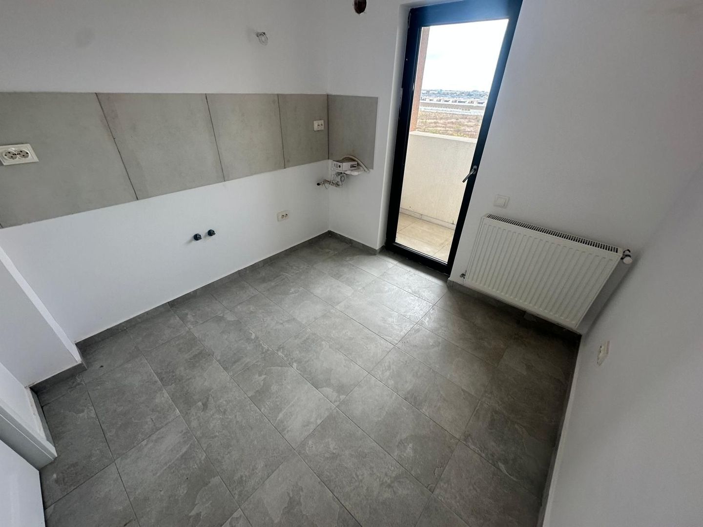 GARSONIERA - CRISUL REPEDE, BLOC NOU, BUCATARIE INCHISA, COMISION 0% - Poză 2