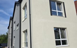 Vila finalizata, curte libera 185 mp,  loc de parcare, zona case - Poză 4