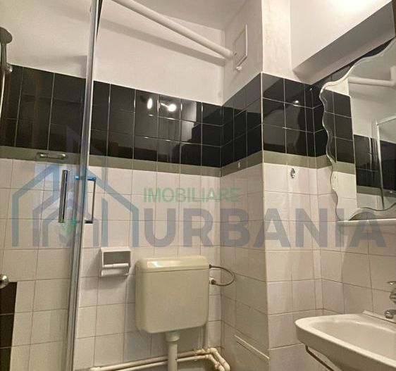 # inchiriez ap 4 camere Selgros Nicolina Iasi - Poză 8