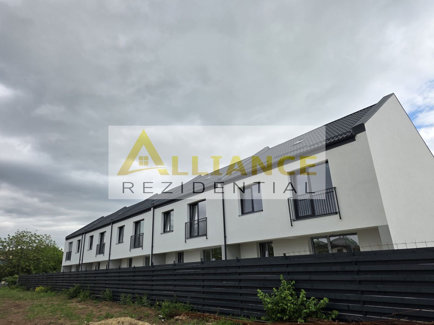 Vila P+1+M, 4 camere - 3 bai | PRIMARIE - Poză 2