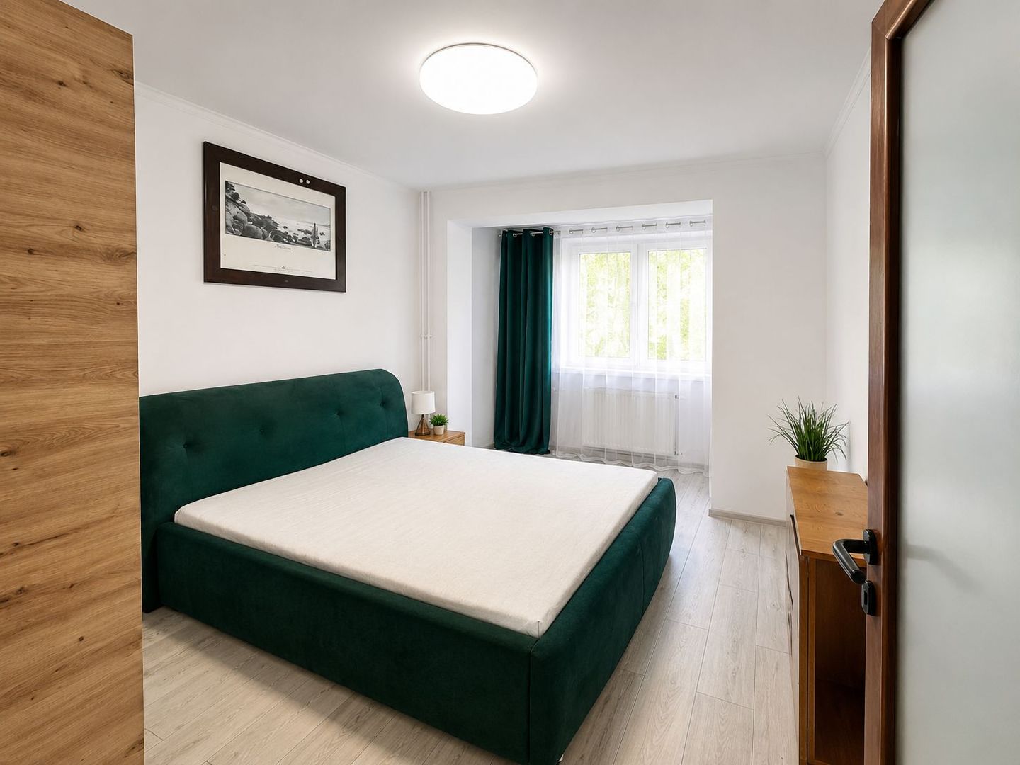 Apartament spațios 3 cam, complet renovat, mobilat – disponibil 01.07. - Poză 6