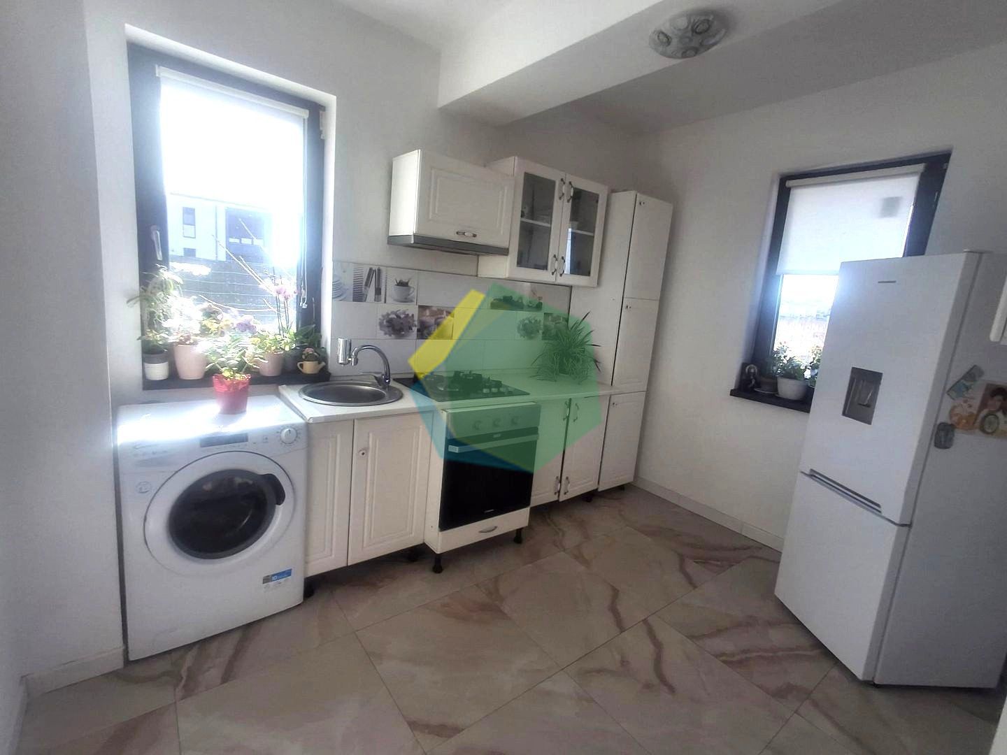 Vilă duplex moderna cu curte generoasa in Otopeni - Poză 5