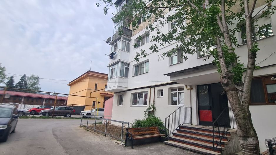 Apartament 2 camere 40 mp parter - locuinta sau spatiu comercial! - Poză 13