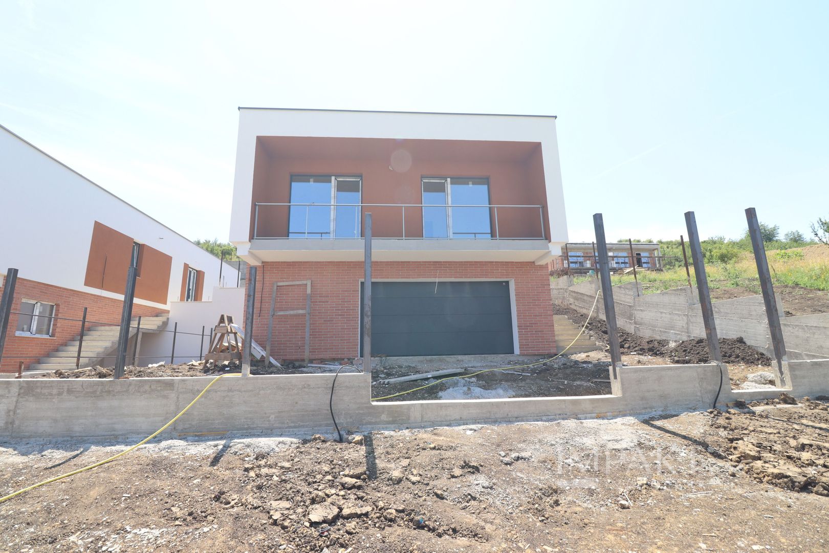 Casa individuala semifinisata, teren 600 mp, Chinteni! - Poză 1