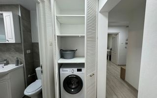 Zona Soarelui- Sud Plaza, 3 camere, 2 bai, etaj 1. Bucatarie inchisa. - Poză 12