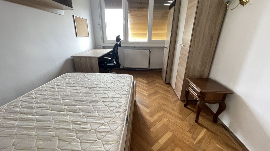 SPATIOS IN ZONA MEDICINEI -4 camere,garaj propriu si boxa - Poză 8