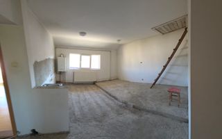 Apartament 4 camere – 70 mp utili + pod 30 mp – Etaj 5 – Preț 48.000 € - Poză 6