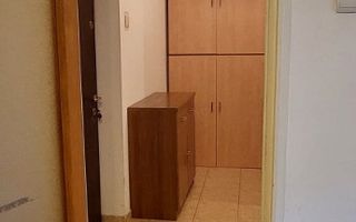 Proprietar apartament 2 camere central - Poză 2