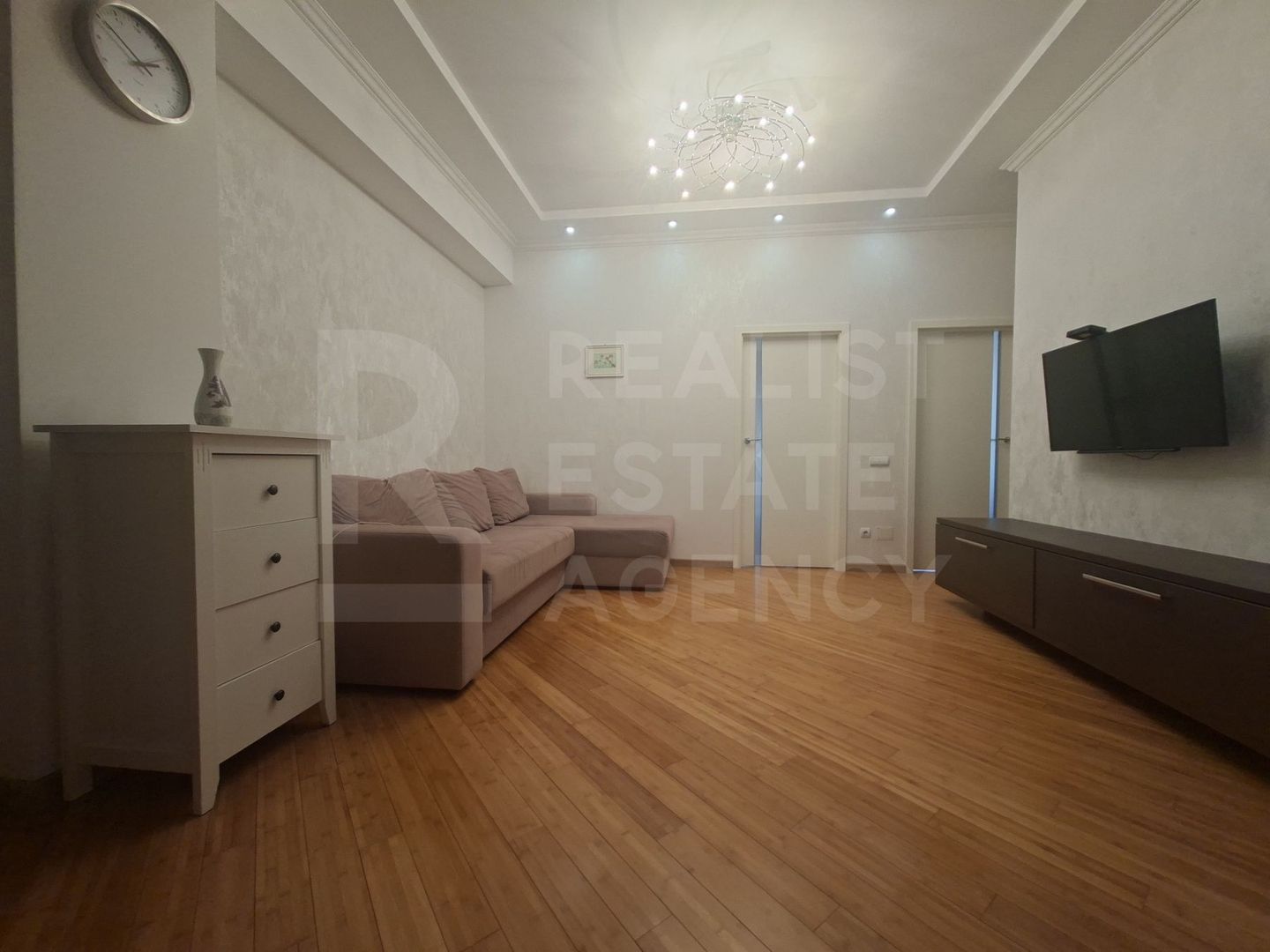 Chirei apartament 3 camere 83 mp, bd. Decebal, Botanica - Poză 21