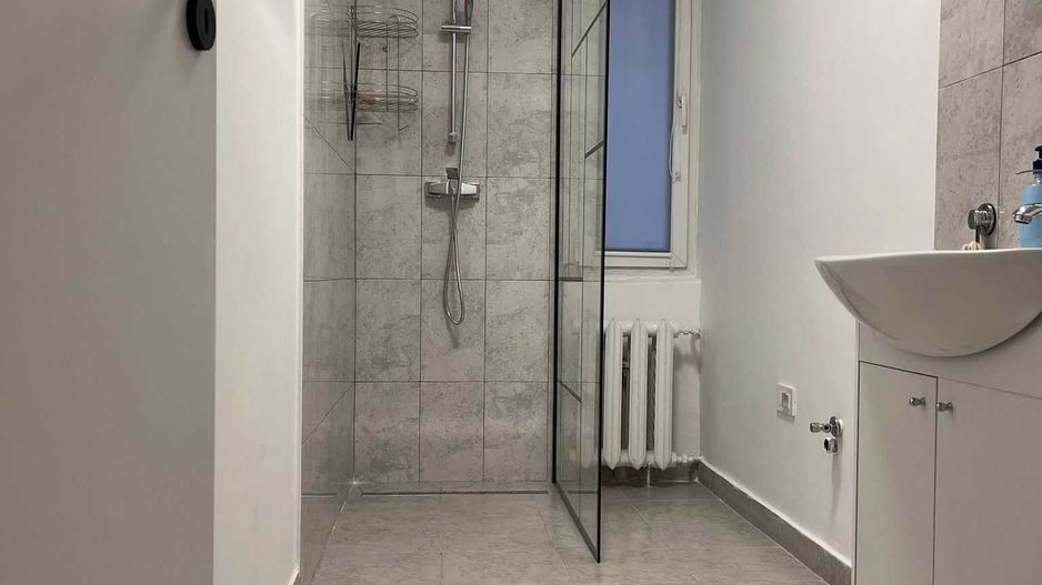 Inchiriere garsoniera stradala ideala pt firma/birouri - Poză 1