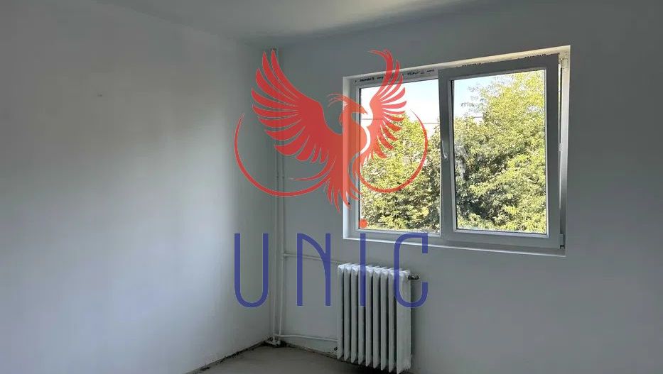 Apartament 2 camere - Rovine, etaj 3/4 - 72 000 euro - Poză 2