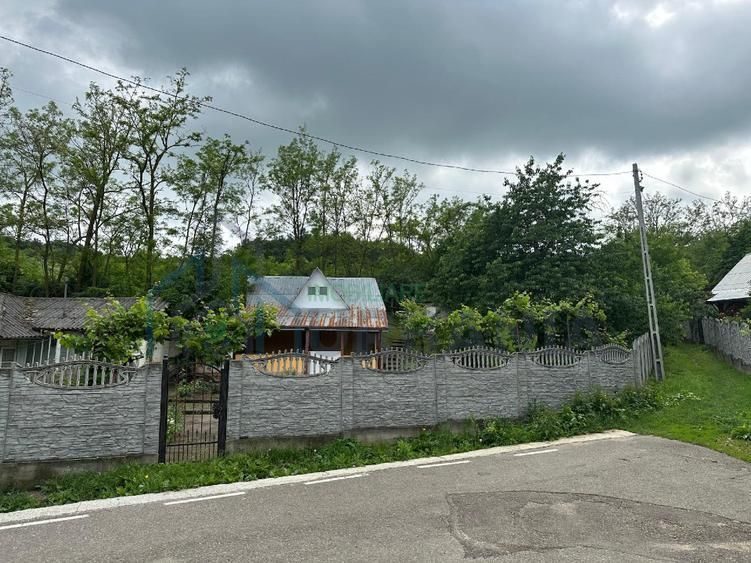 Teren intravilan de vânzare în Rediu, aproape de Primărie - Poză 2