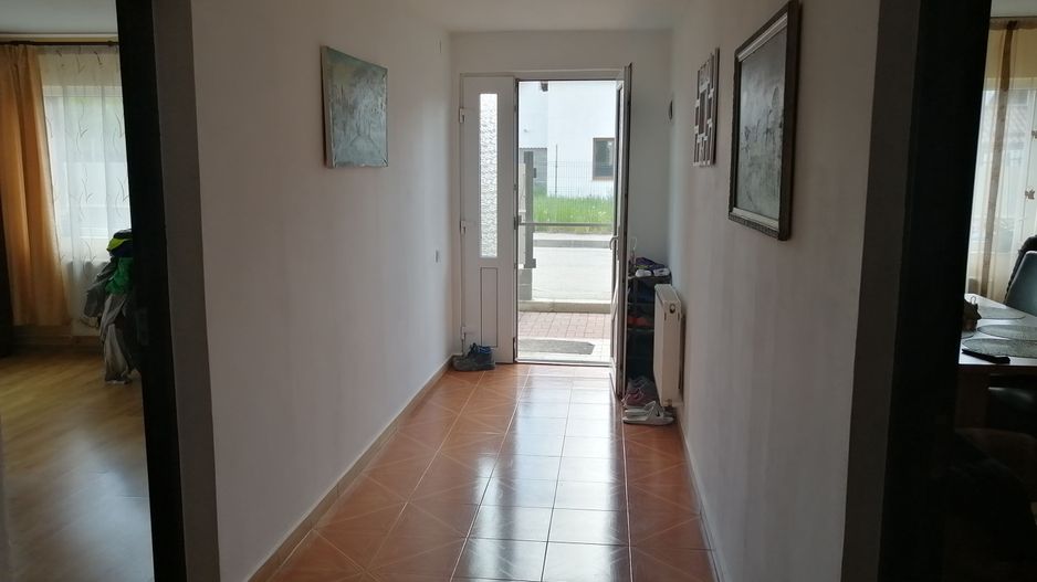 Vanzare Case in imprejurimi - Poză 6