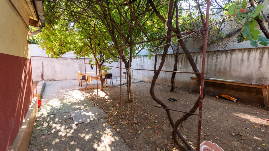 Casa individuala 4 camere, 265mp teren, Progresul , Sector 4 - Poză 1