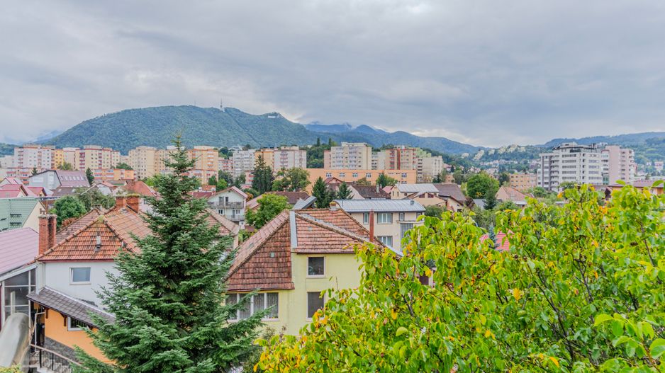 Cladire de 902 mp utili de vânzare, zona Grivitei - DN 13, COMISION 0 - Poză 47