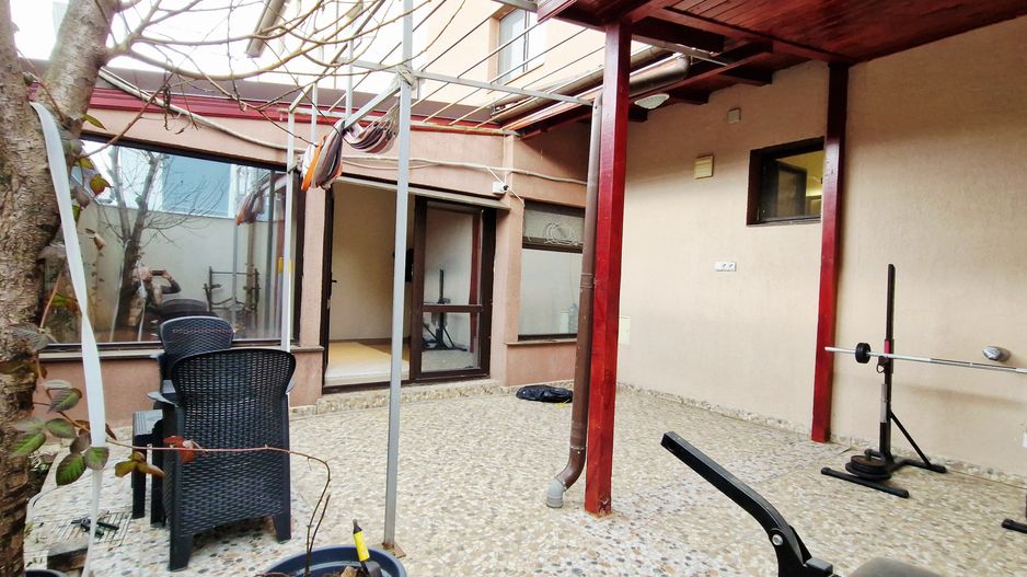 Apartament 3 camere | Curte proprie | 2 locuri parcare - Poză 7