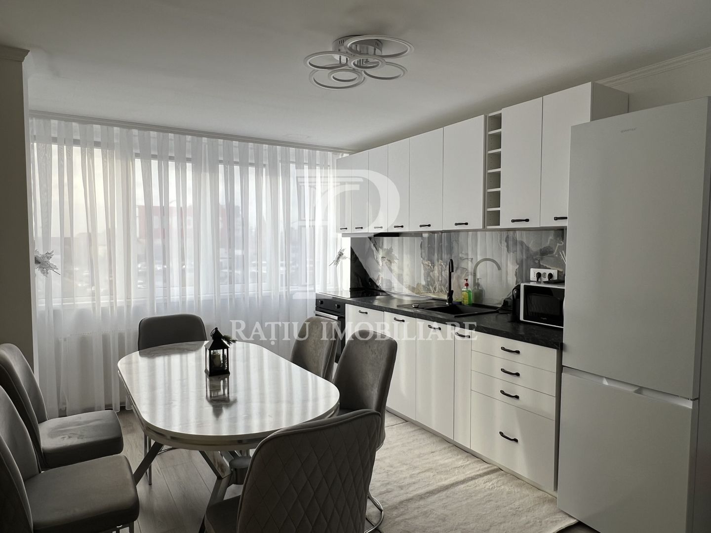 Apartament cu 2 camere | Prima Inchiriere | Nufarul | Oradea - Poză 1