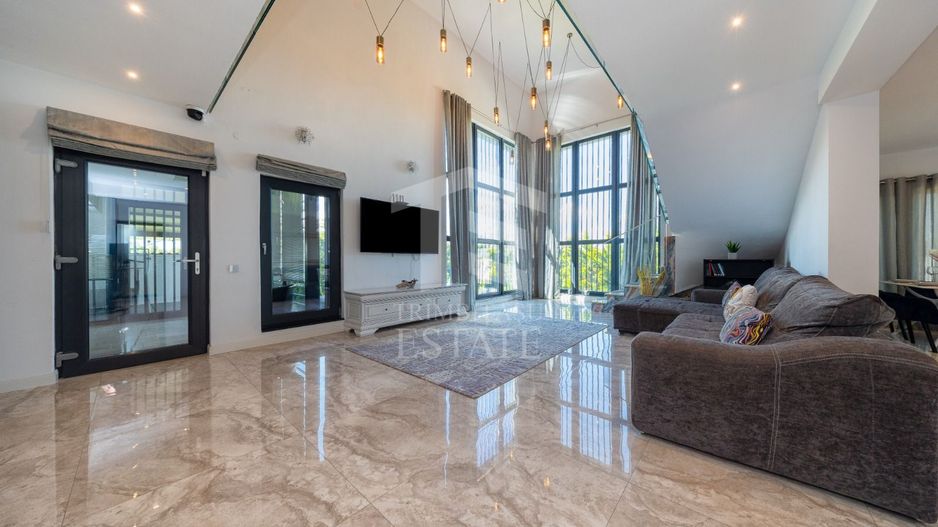 Sanpetru ,Subcetate-Casa 4 camere,3 bai+480 mp teren - Poză 8