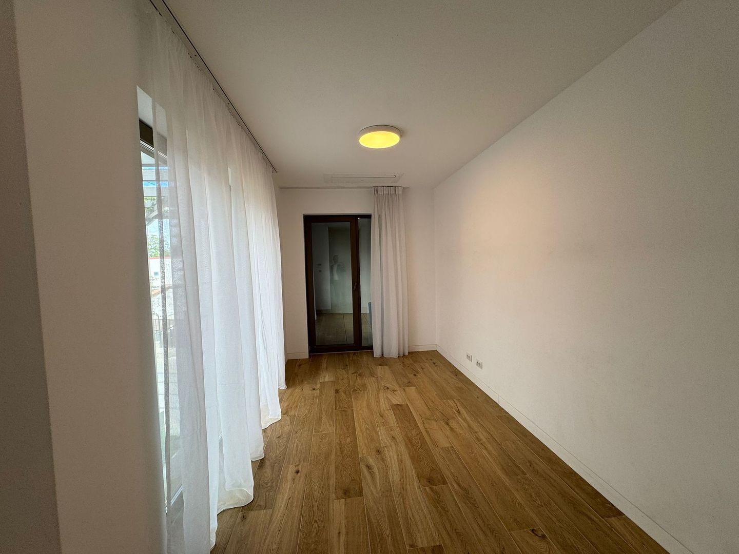 Apartament 3 camere | Parcare subterana | Viitorului 134 Central Distr - Poză 9