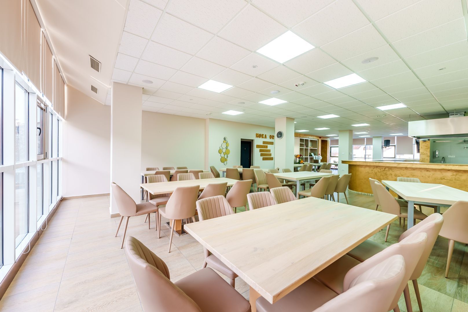 Cladire de birouri de inchiriat – 1032 mp - Poză 21