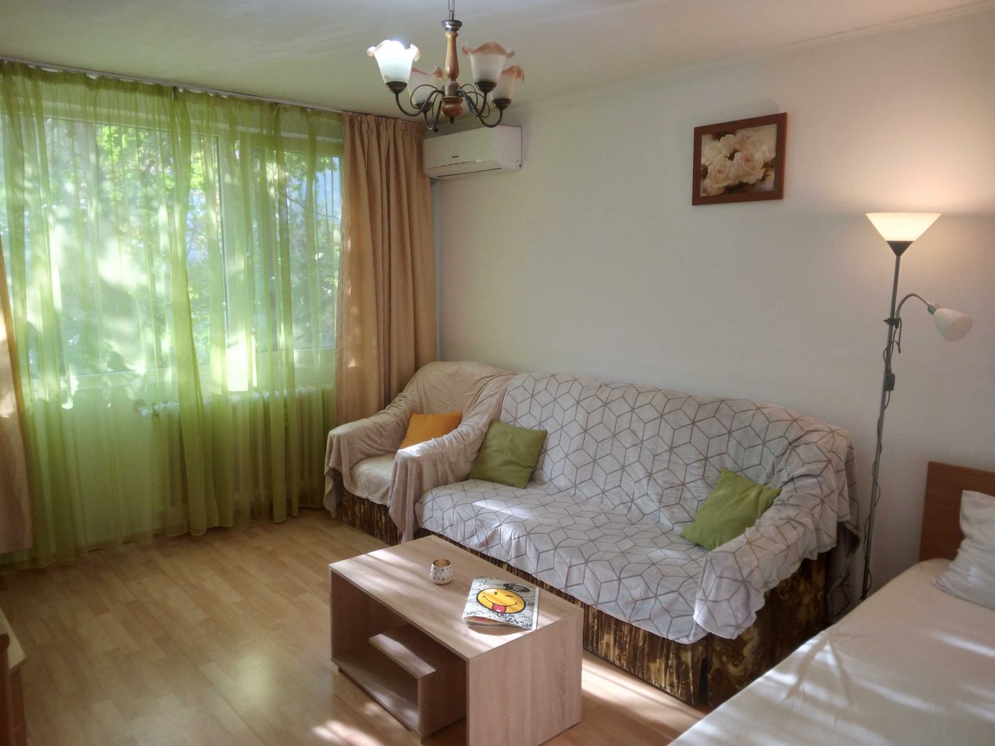 Garsoniera mobilata etaj 1, parcare, metrou 5 min, Valea Ialomitei - Poză 3