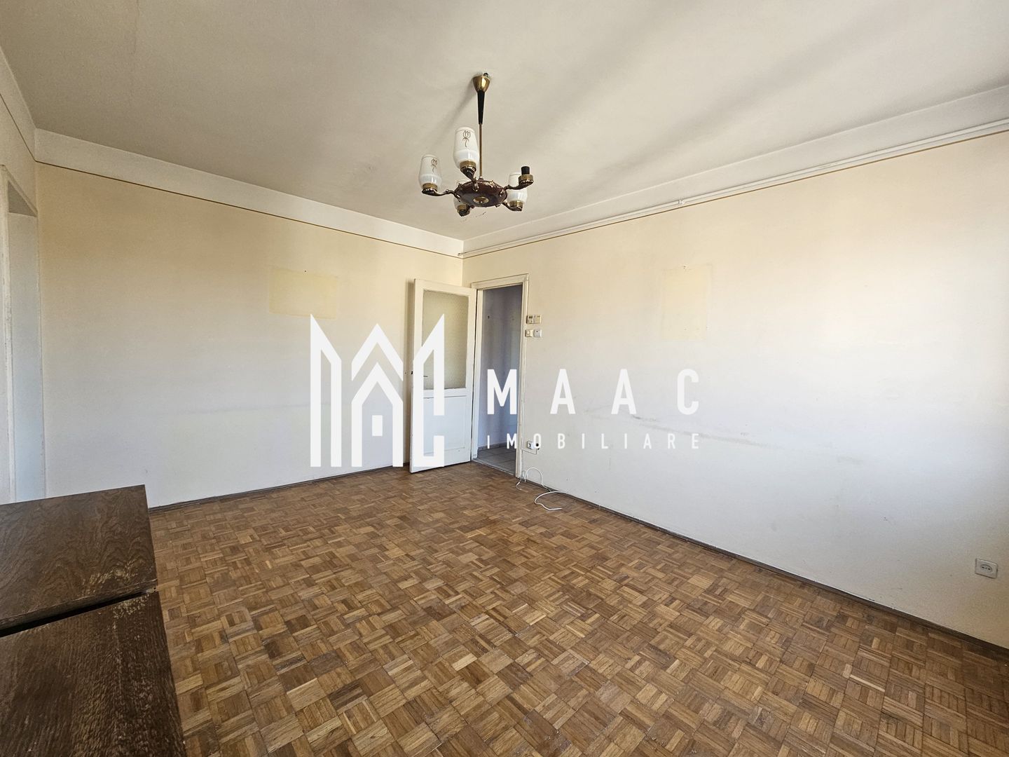 Apartament 3 camere | Semidecomandat | Balcon | Rahovei - Poză 2