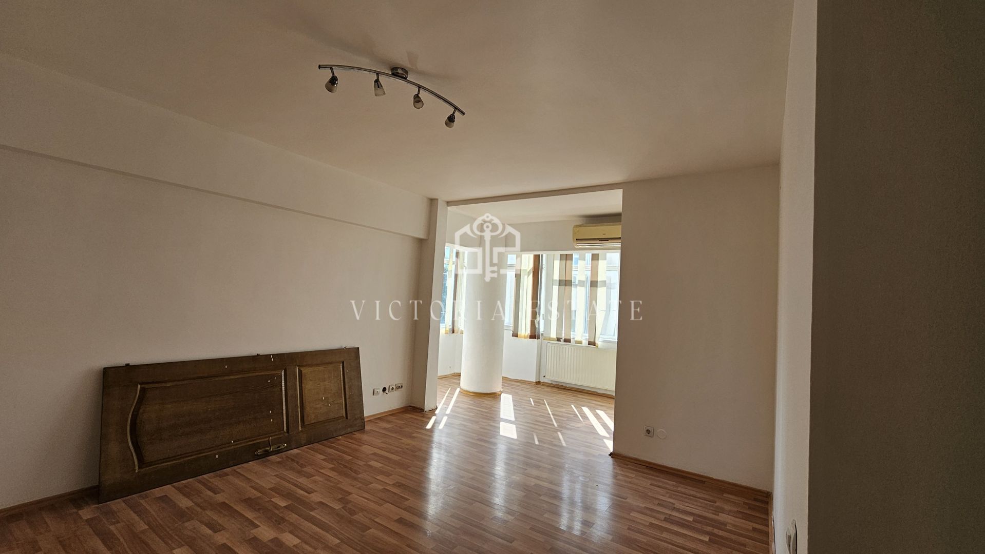 Apartament de vanzare, 3 camere decomandat.Republicii - Poză 2