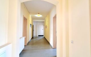Oferim spre inchiriere, Cladire ideala pentru Clinica, Centru medical etc - Poză 17