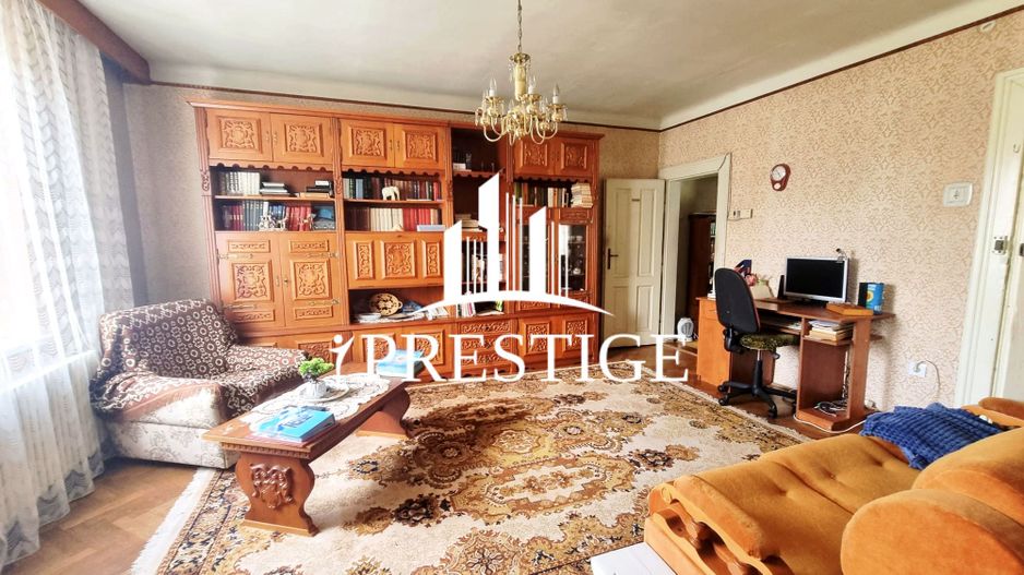 CASĂ INDIVIDUALĂ DE VÂNZARE S+P+E, 2 GARAJE, 777MP TEREN, ULTRACENTRAL - Poză 2