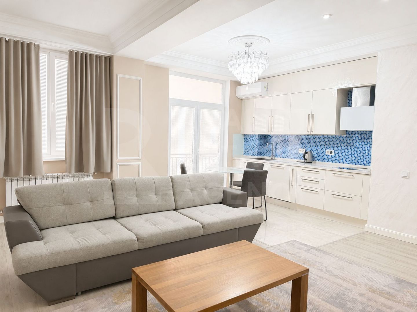 Chirie, apartament, 3 camere, str. Alexandru cel Bun, Centru - Poză 1