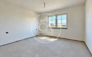 Casă de vânzare P+E cu 4 camere în zona Nufărul, Oradea - Poză 17