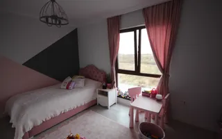 Modern si primitor - Poză 13
