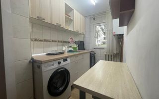 Apartament de 3 camere, 50mp, zona strazii Parang - Poză 1