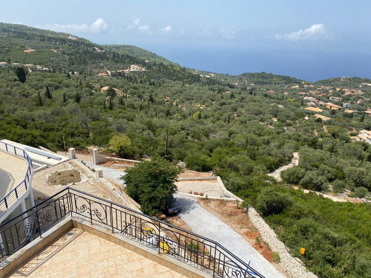 Vile Lefkada - Poză 3