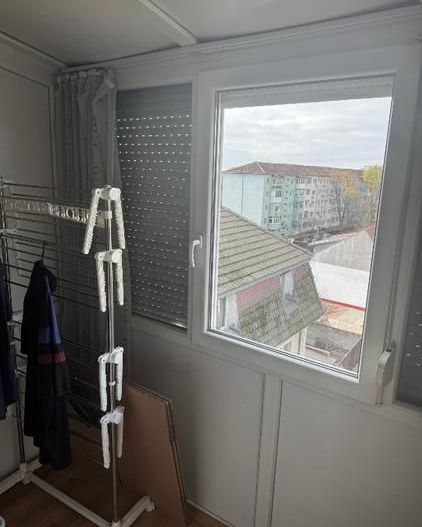 Apartament 3 camere, 31mp, etaj 4/4, bloc anvelopat, acoperis - Piata Doina - Poză 10