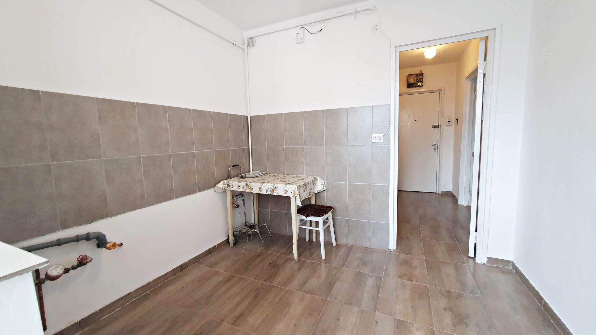 Gemenii, apartament 2 camere,confort 1, priveliste deosebita,liber - Poză 4