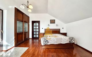 Vânzare Casă în Bucium cu Priveliște Panoramică - Poză 12