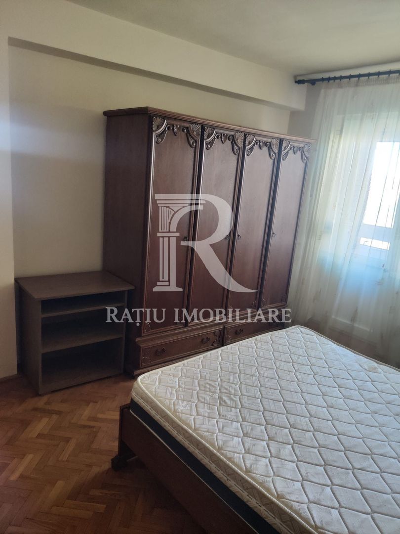 Apartament cu 3 camere de închiriat | Centrul Civic | Oradea - Poză 2