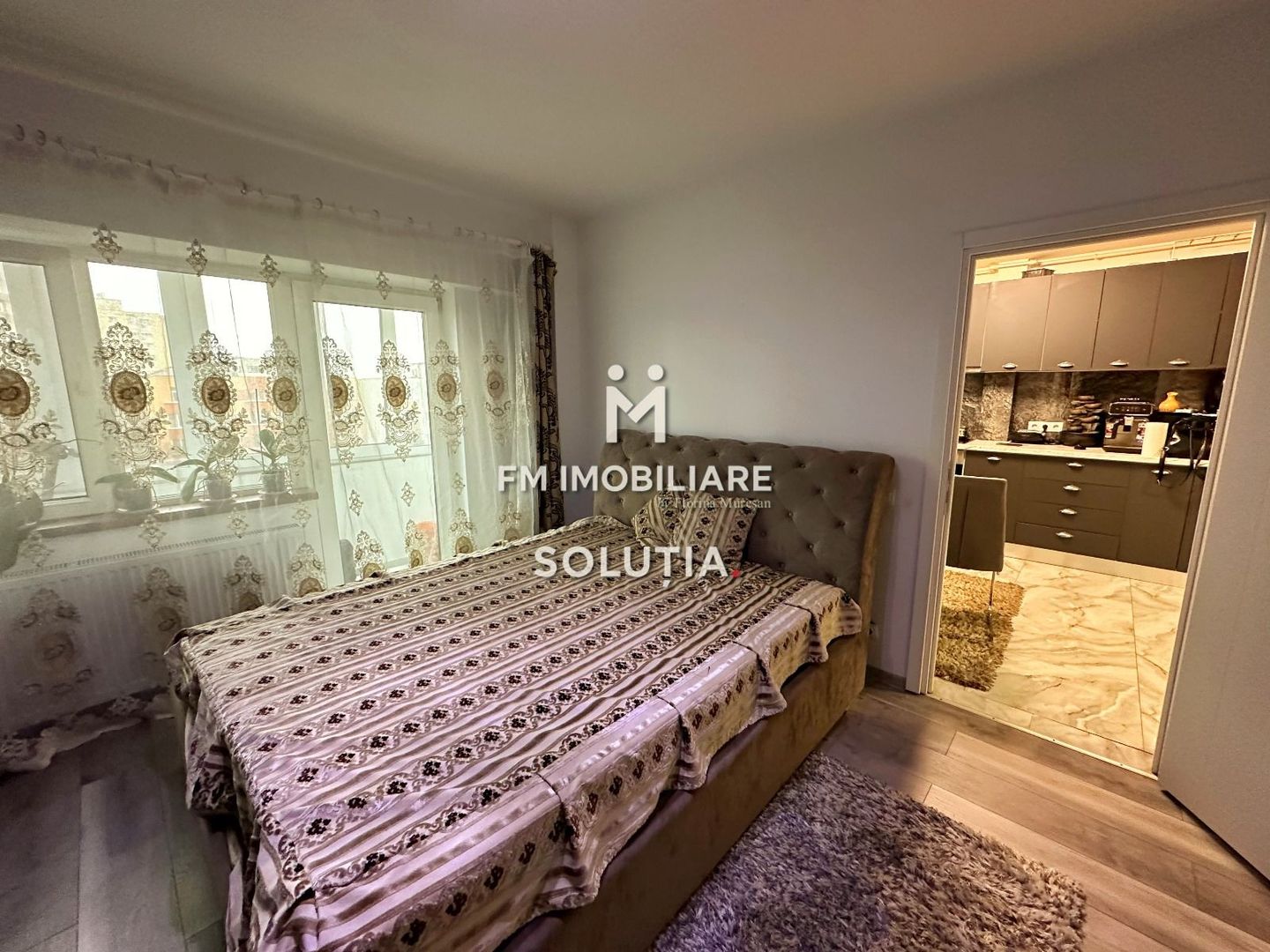 Apartament 3 camere, modern, etaj 4-bloc cu lift - Poză 3