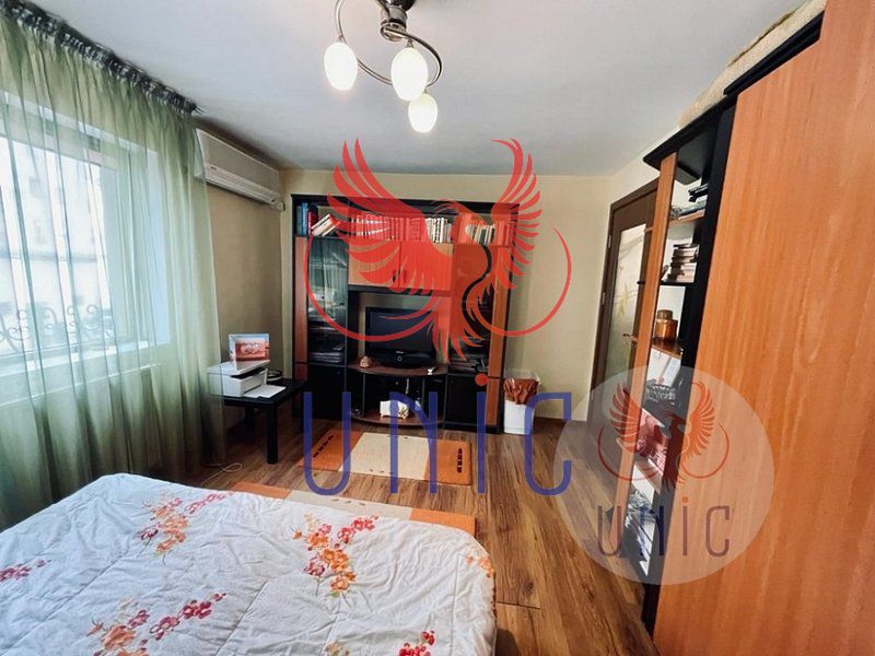 Super pret - Vila P+E+M, Lapus-Arges - Poză 6