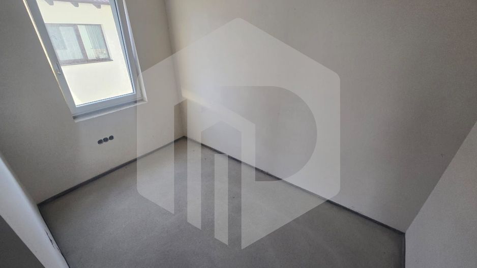 Cvaduplex 4 camere 145 mp teren Calea Cisnadiei - Poză 8