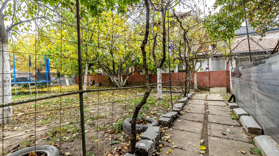 Șansă pentru familie mare apartament la casă, cu teren, Bujac. - Poză 11