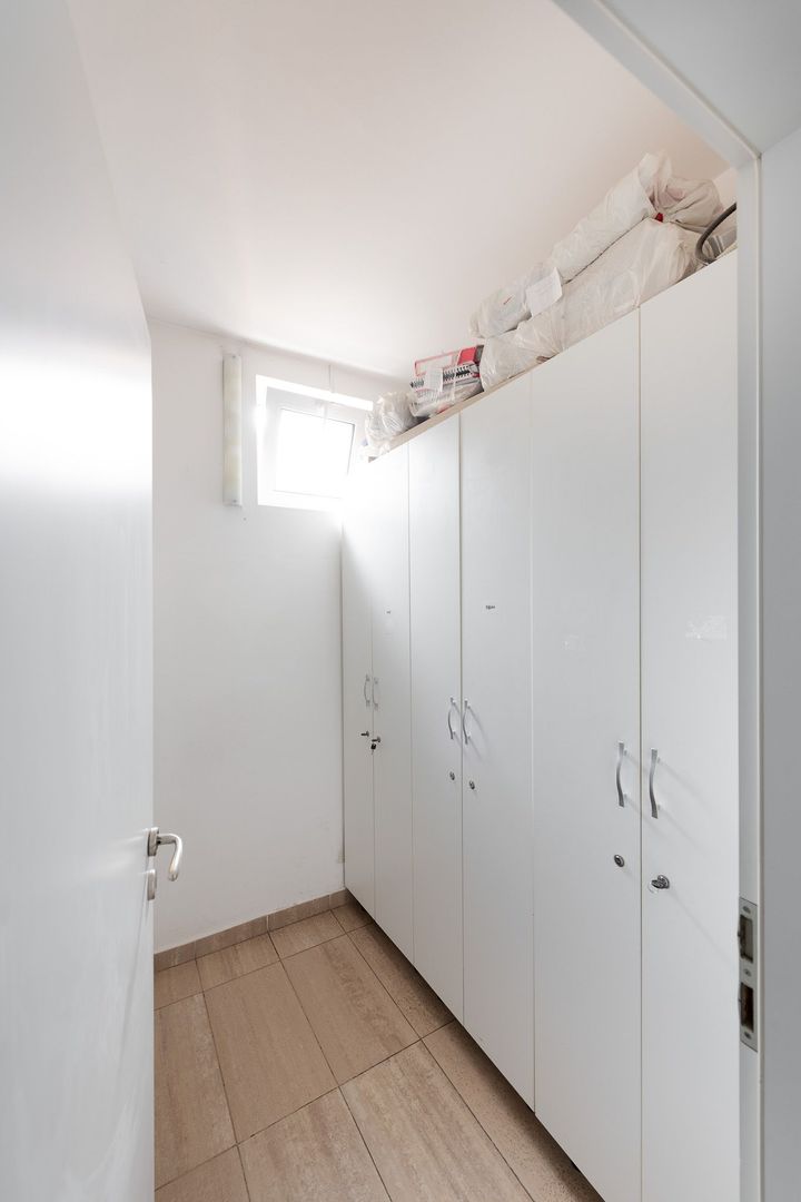 Spatiu de birouri - Poză 17