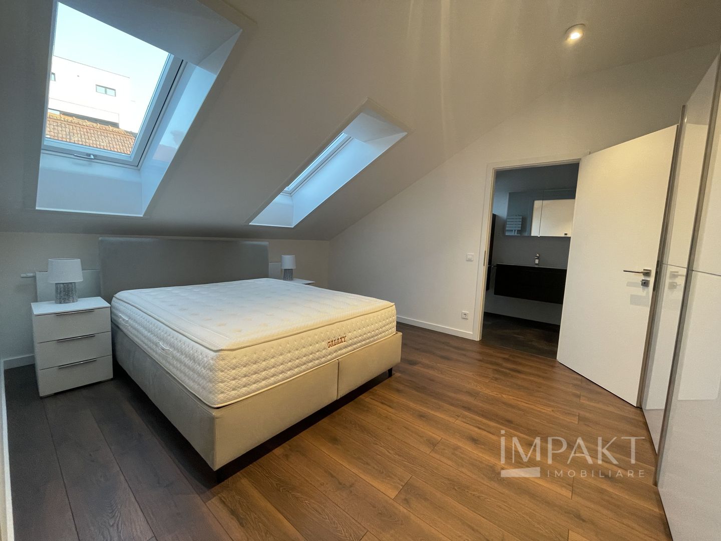 Casă de închiriat cu finisaje de excepție în Zona Semicentrală - Poză 8