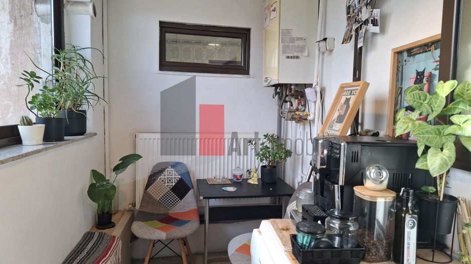 URGENT!, Dacia-Eminescu, apartament in vila, LUMINOS, NEGOCIABIL - Poză 8