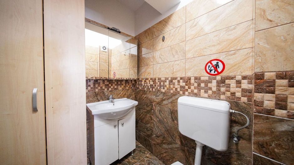 Apartament 3 camere, mobilat si utilat, aproape de metrou - Poză 16