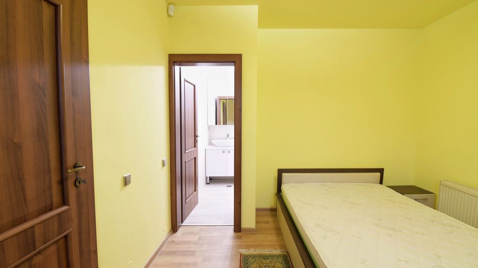 Casa cu 5 camere de inchiriat, zona Becas - Poză 12